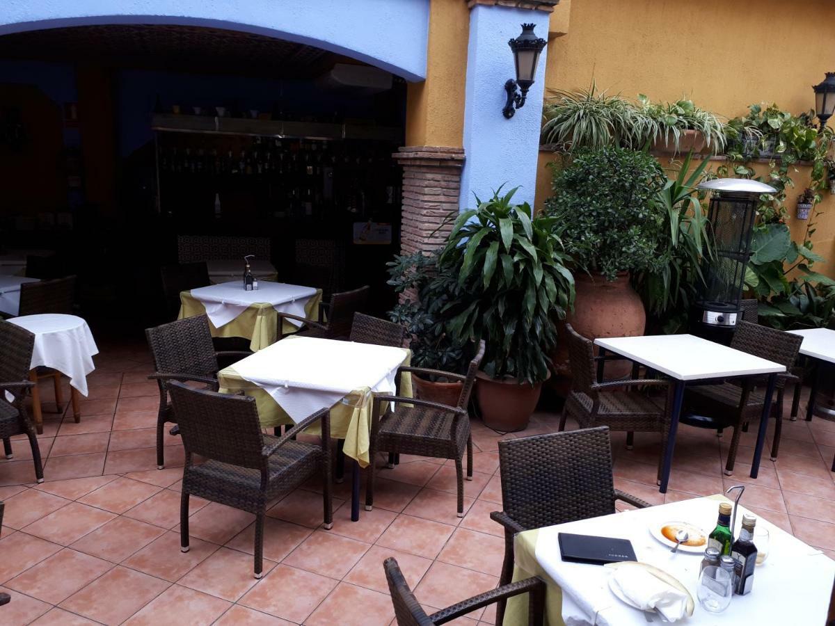 Calle Antonio Millon Nerja Extérieur photo